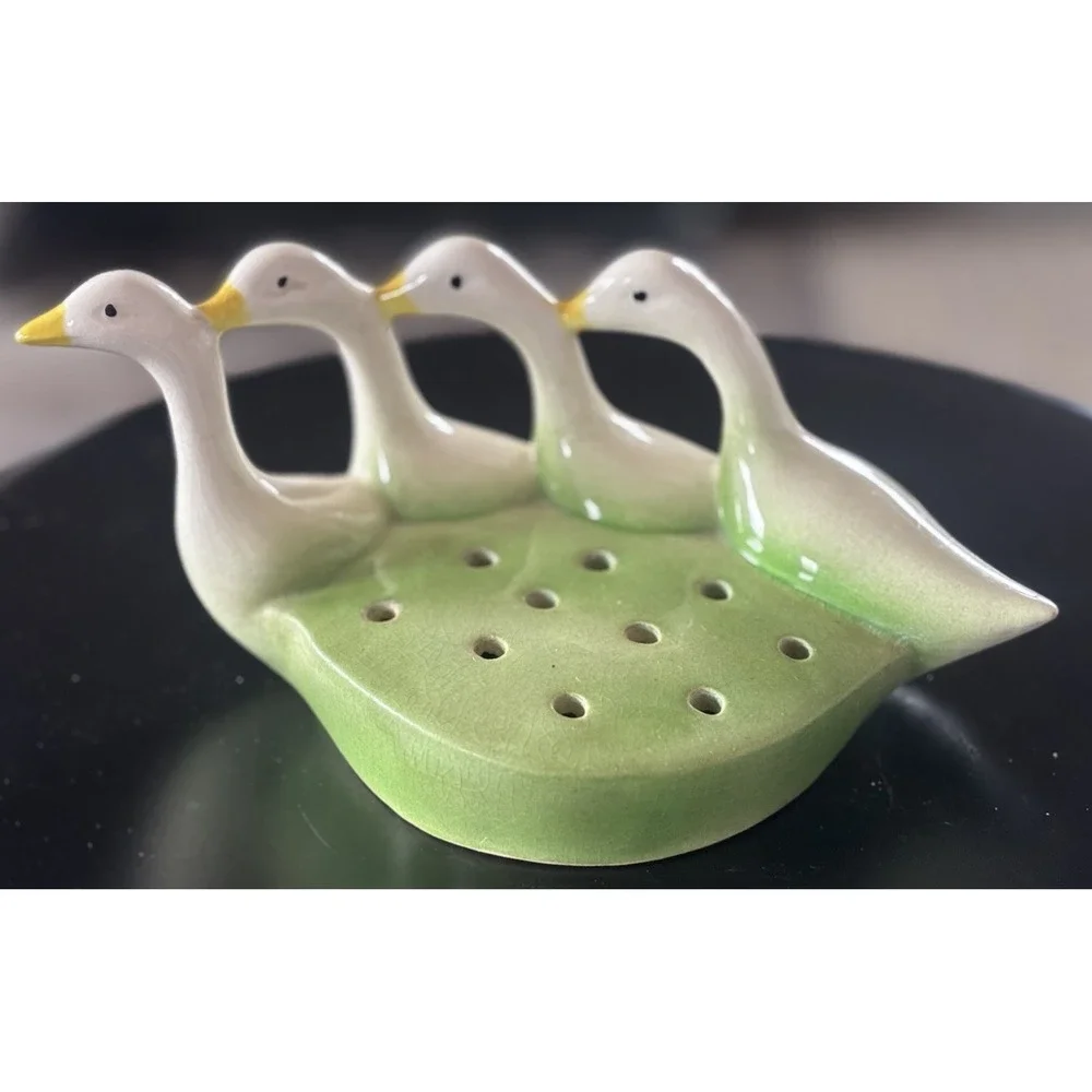 Vtg 4 White Geese in a Row Flower Frog for Floral Arrangements Ceramic Cottage